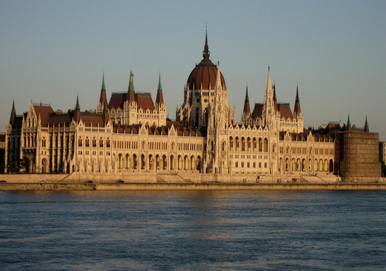 Casalara-Cozy Nest Near Buda Castle บูดาเปสต์ ภายนอก รูปภาพ